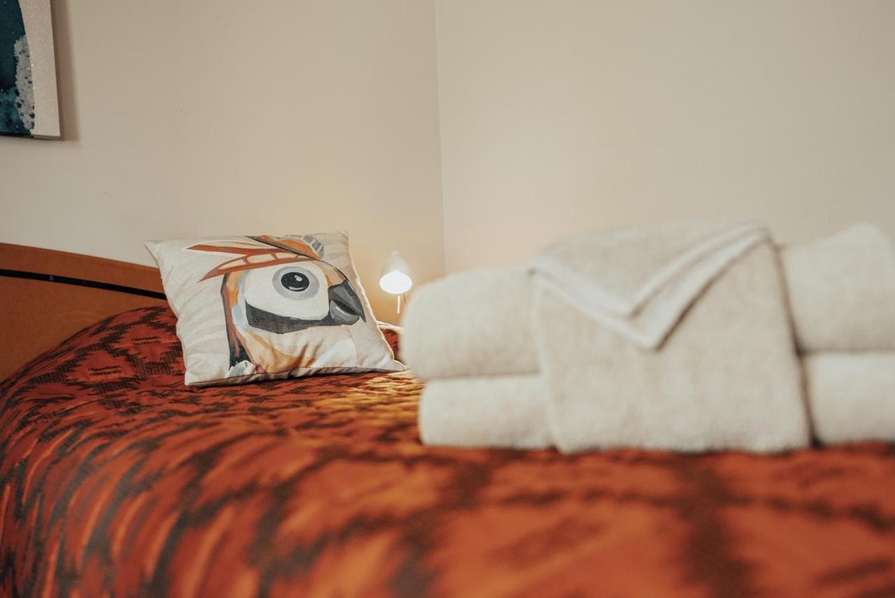 Seasons Hotel Newman Kültér fotó